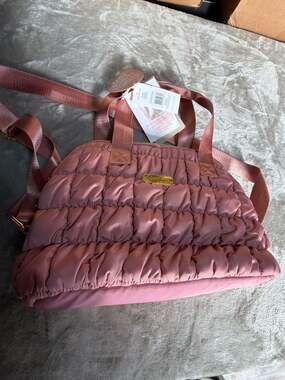 Jessica Simpson Ruffle Quilted Insulated Lunch Tote in Blush Coral
